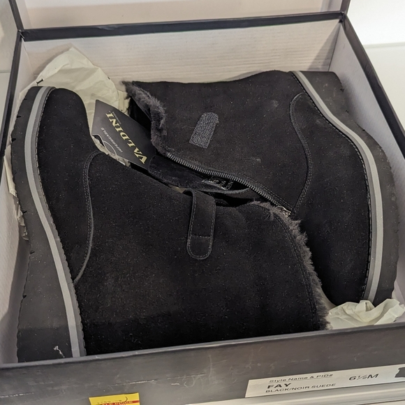 Valdini black suede Fay boots 6.5US - Picture 6 of 8